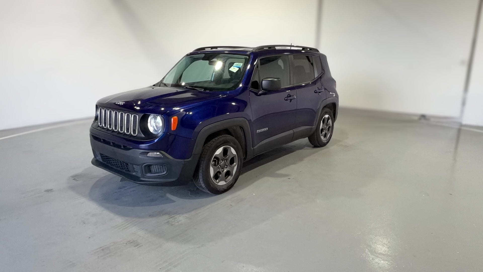 2016 Jeep Renegade vehicle photo