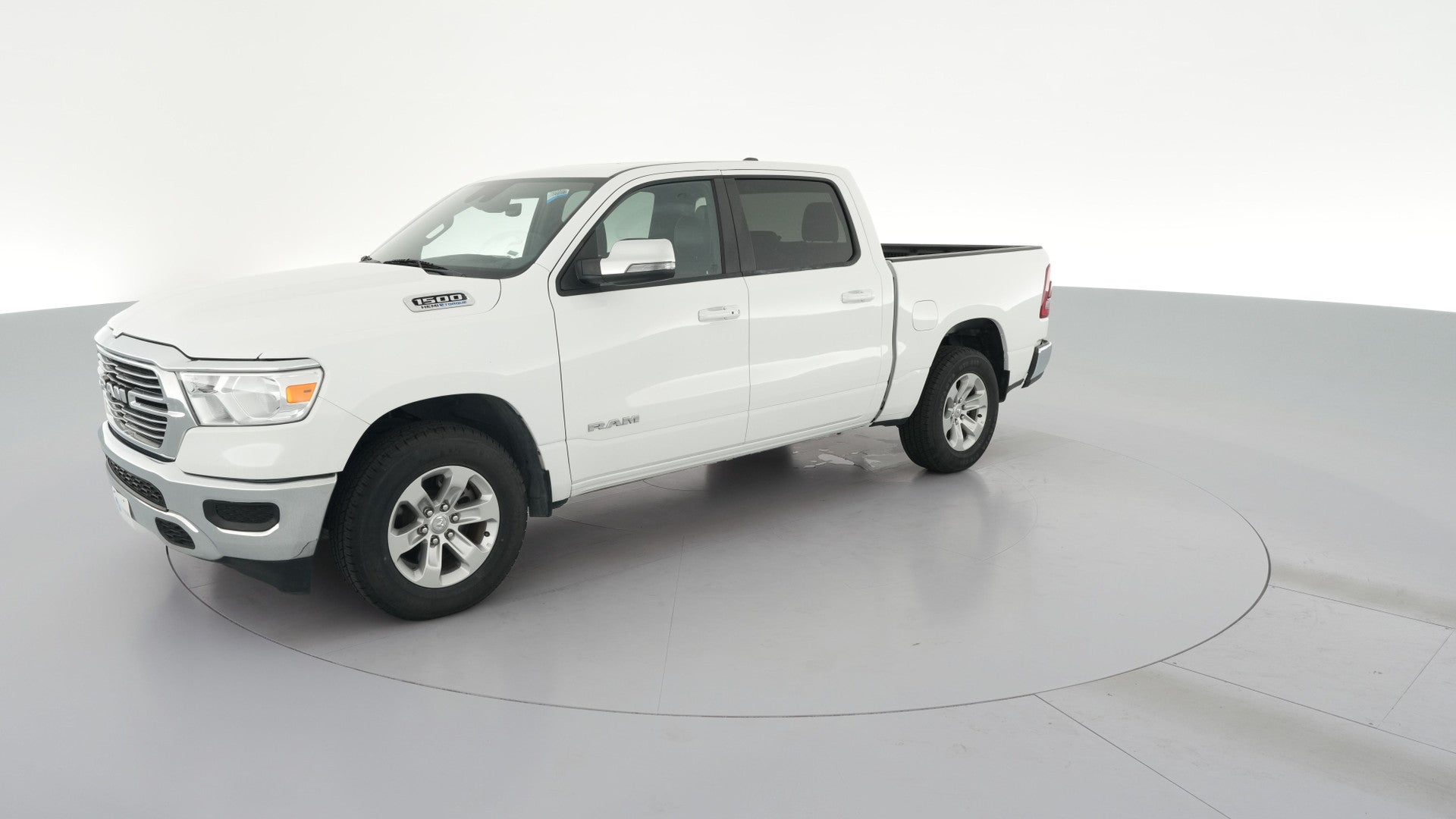 2024 Ram 1500 Crew Cab vehicle photo