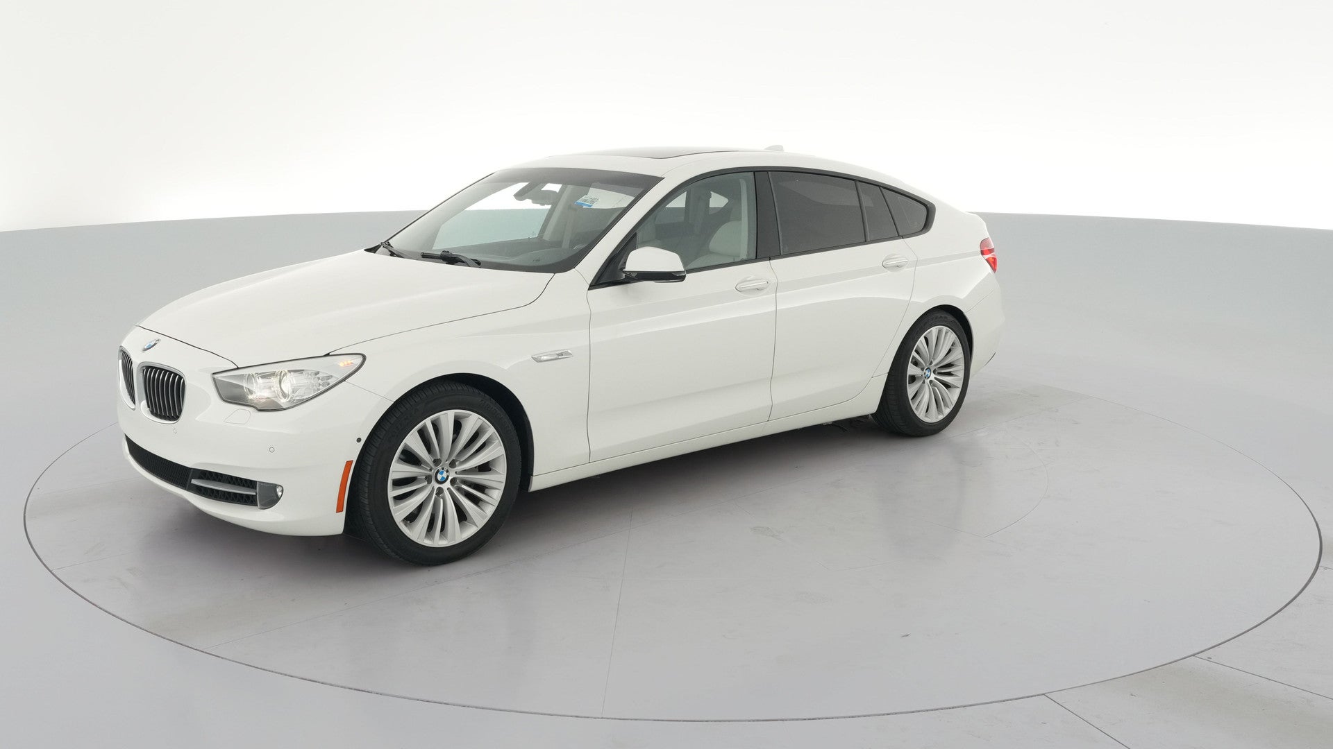2012 BMW 5 Series vehicle photo