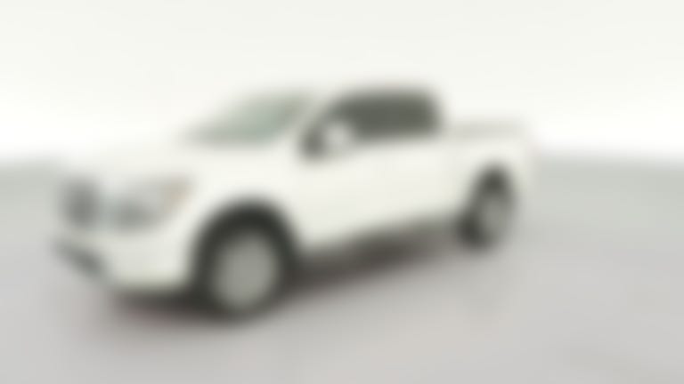 2020 Nissan Titan Crew Cab vehicle photo
