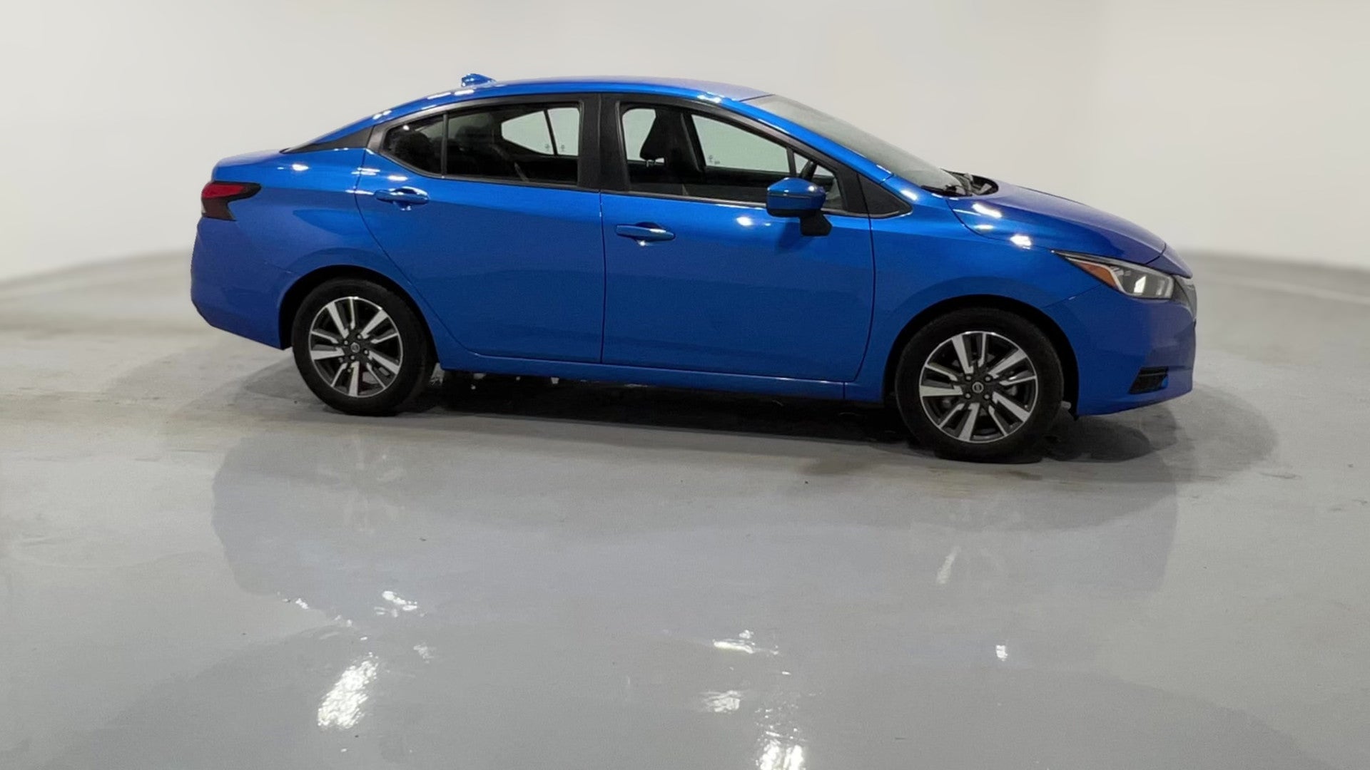2021 Nissan Versa vehicle photo
