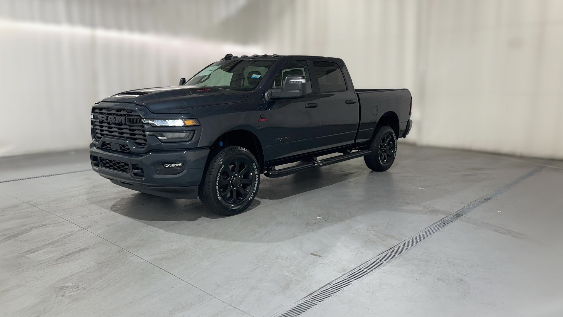 2026 Ram 2500 Crew Cab vehicle photo