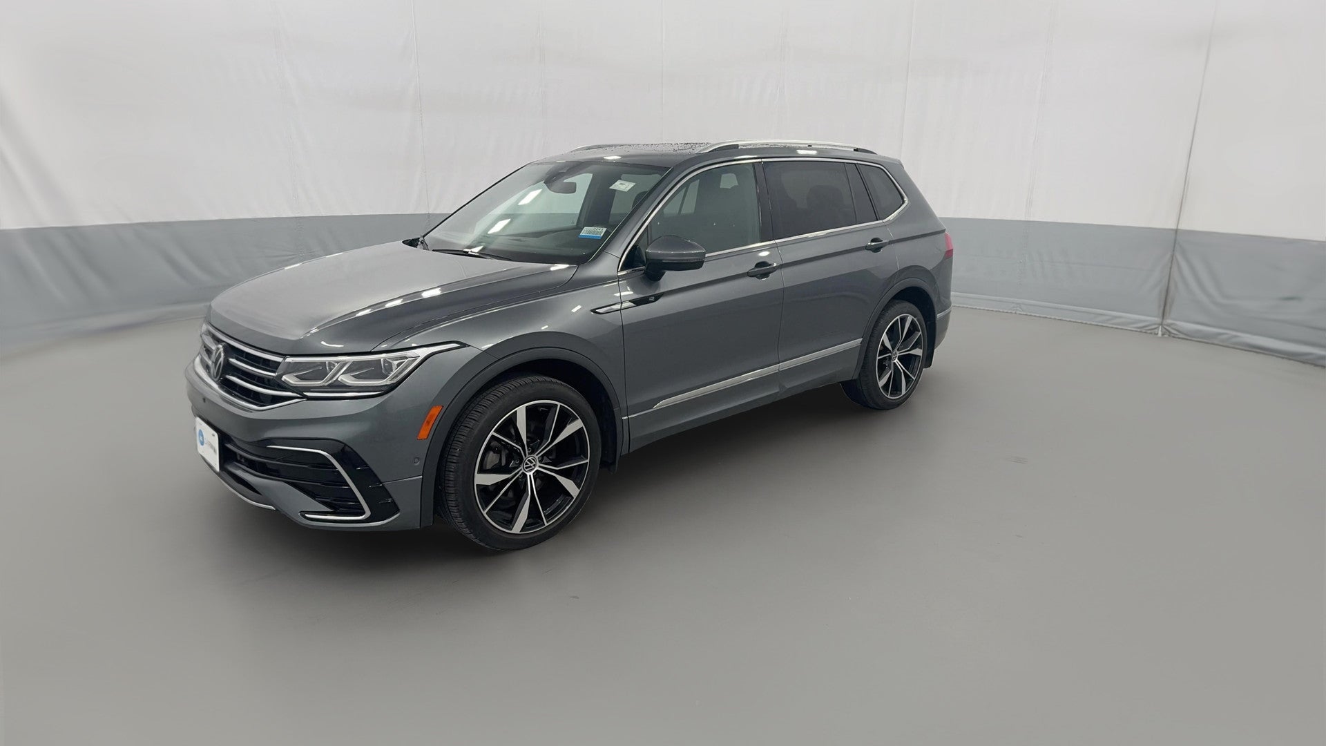 2022 Volkswagen Tiguan vehicle photo