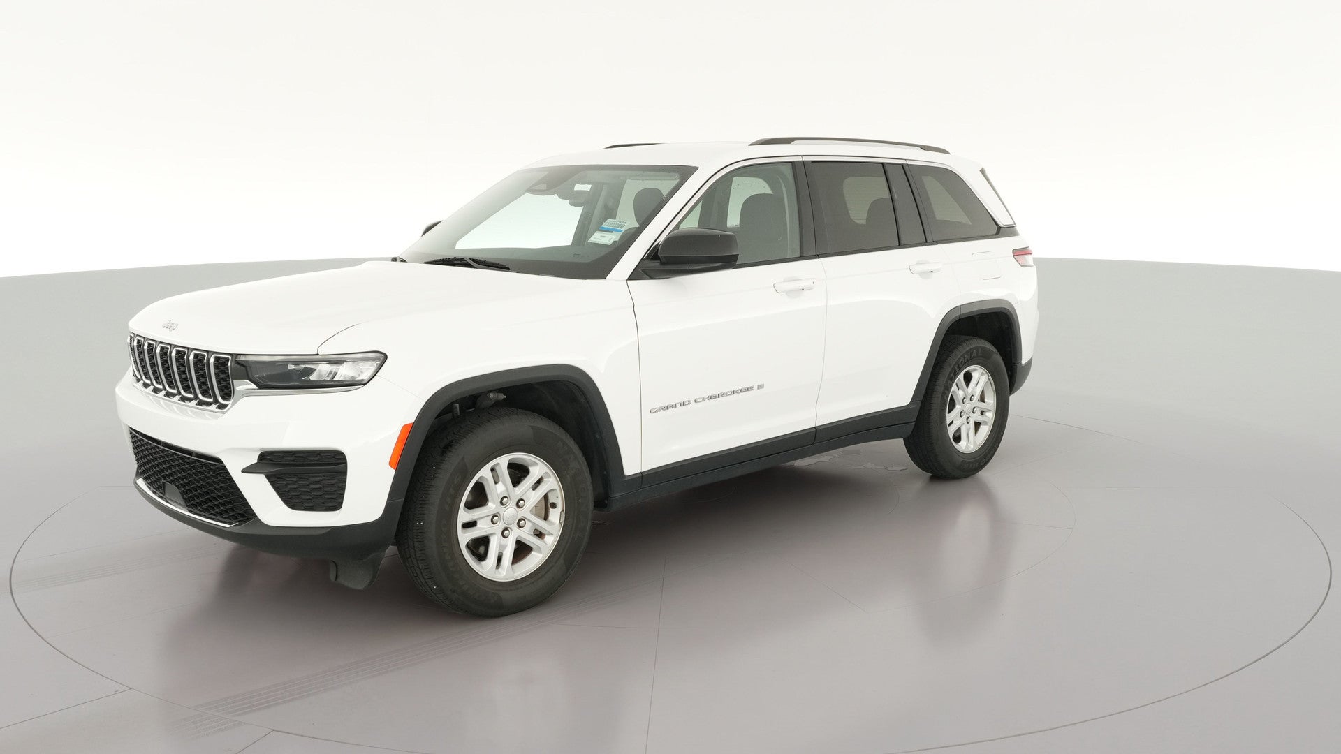 2023 Jeep Grand Cherokee vehicle photo