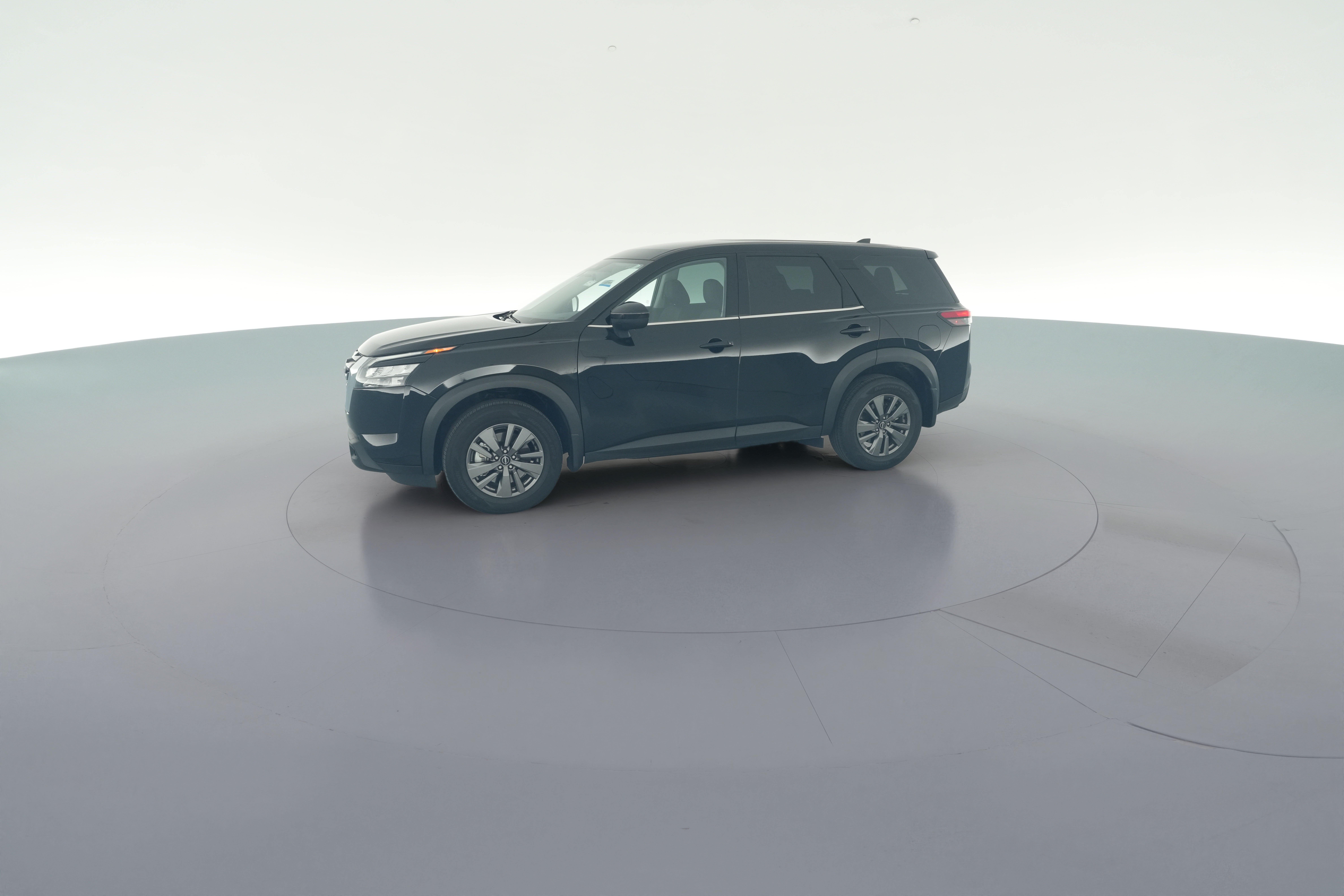 2025 Nissan Pathfinder S - Photo 23