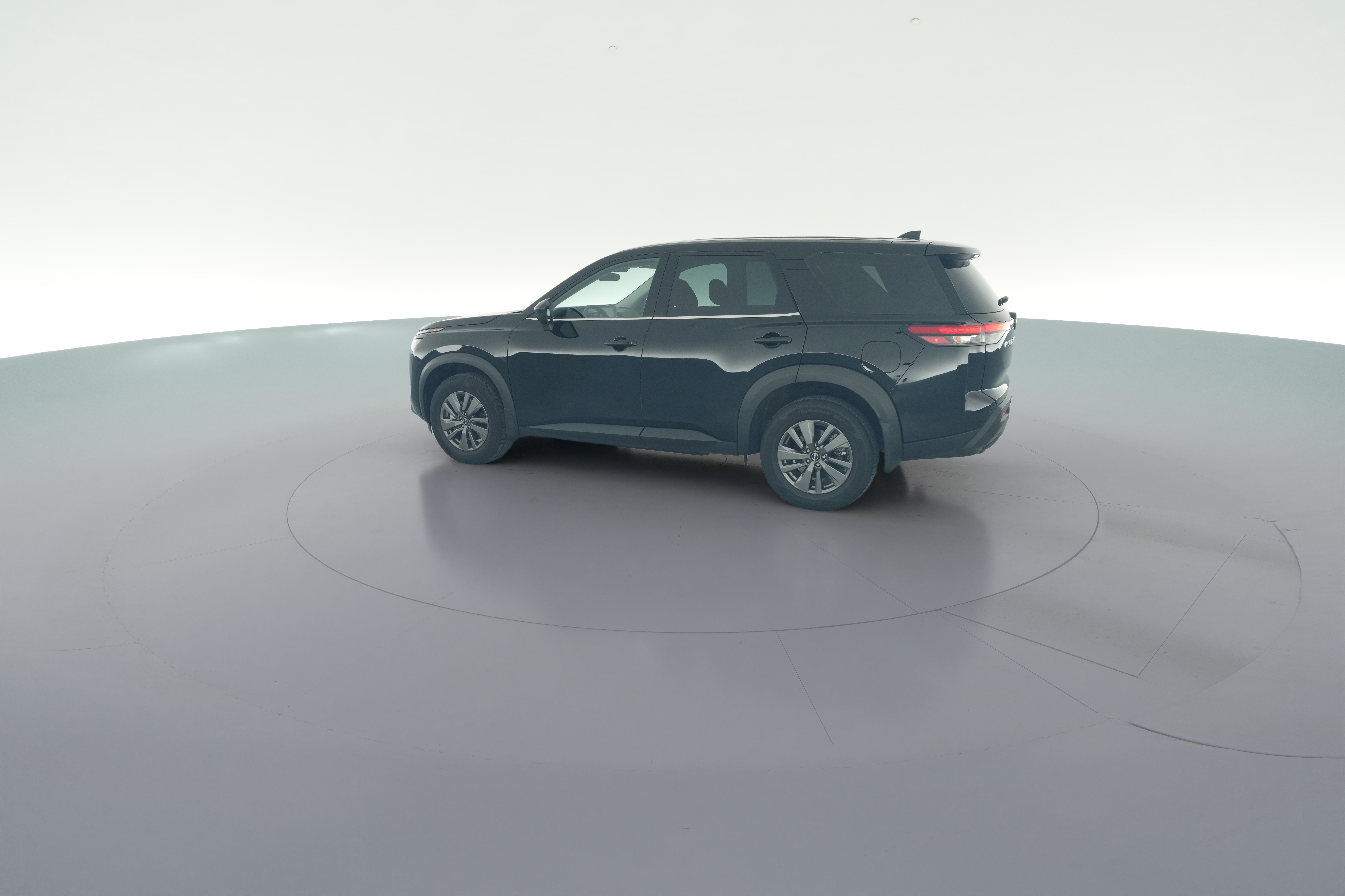 2025 Nissan Pathfinder S - Photo 25
