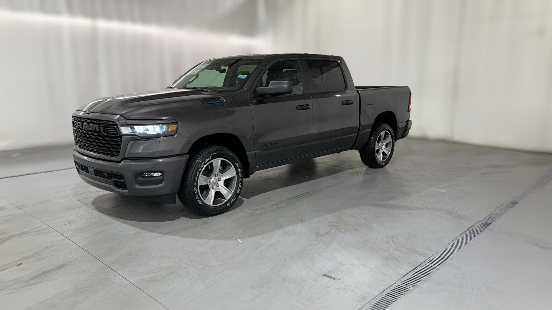2026 Ram 1500 Crew Cab vehicle photo