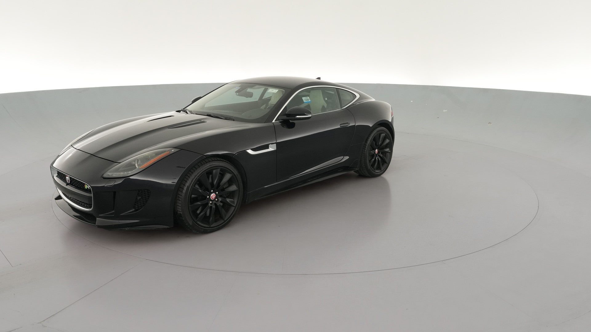 2015 Jaguar F-TYPE vehicle photo