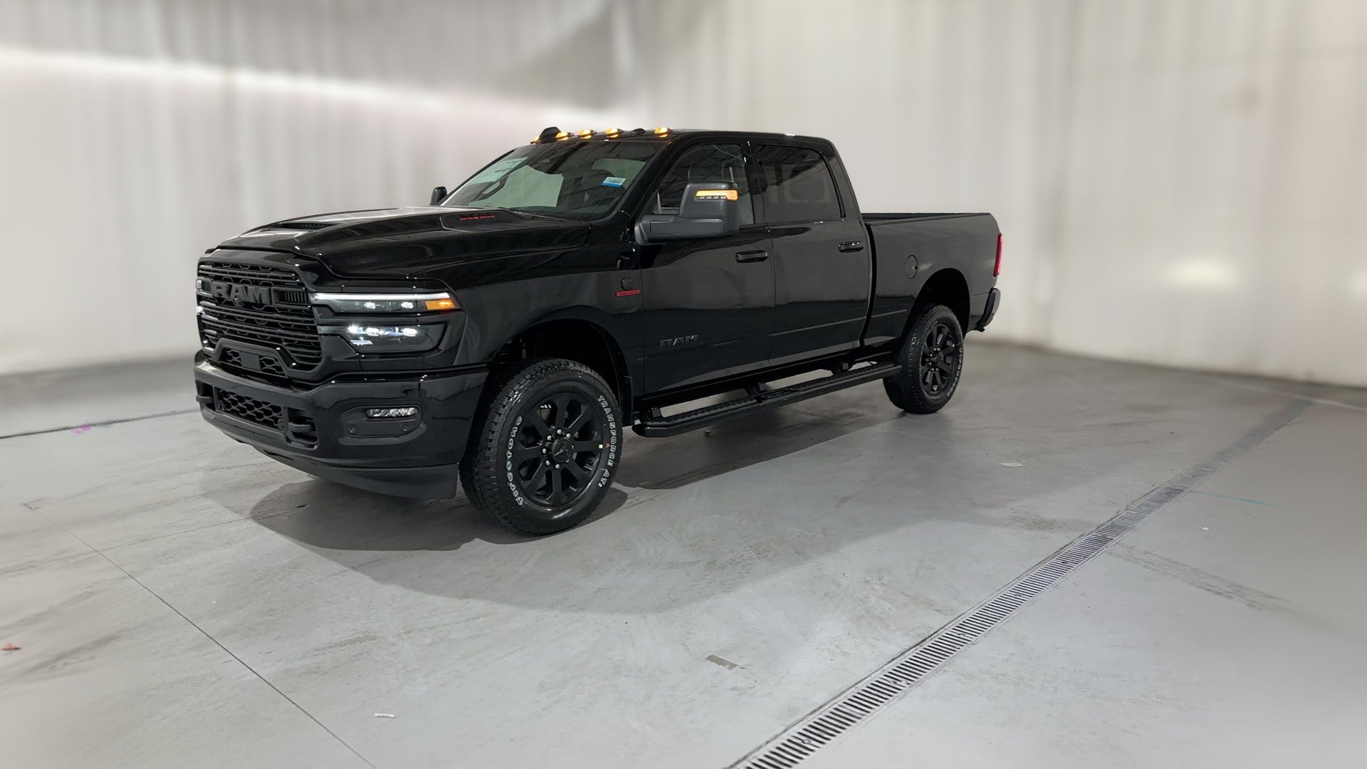 2026 Ram 2500 Crew Cab vehicle photo