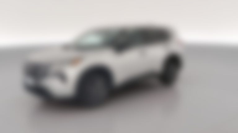 2024 Nissan Rogue vehicle photo