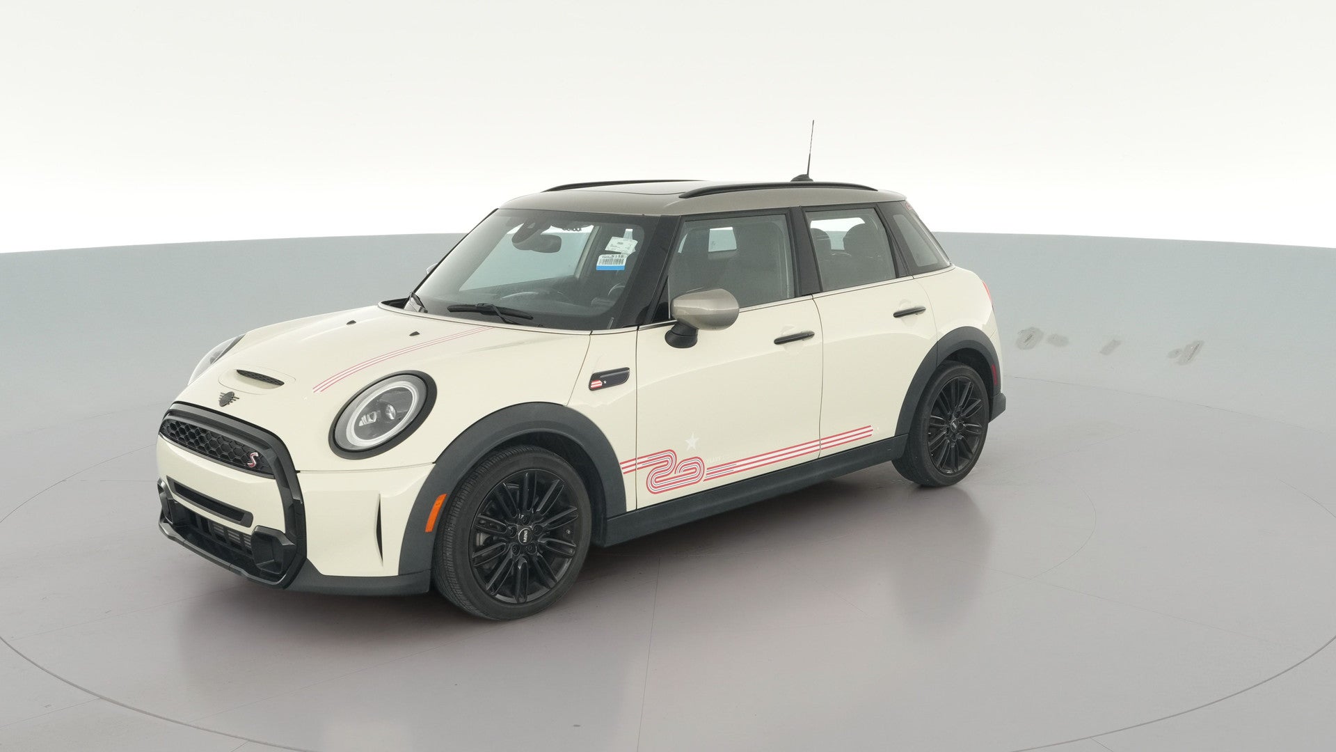 2023 MINI Hardtop 4 Door vehicle photo