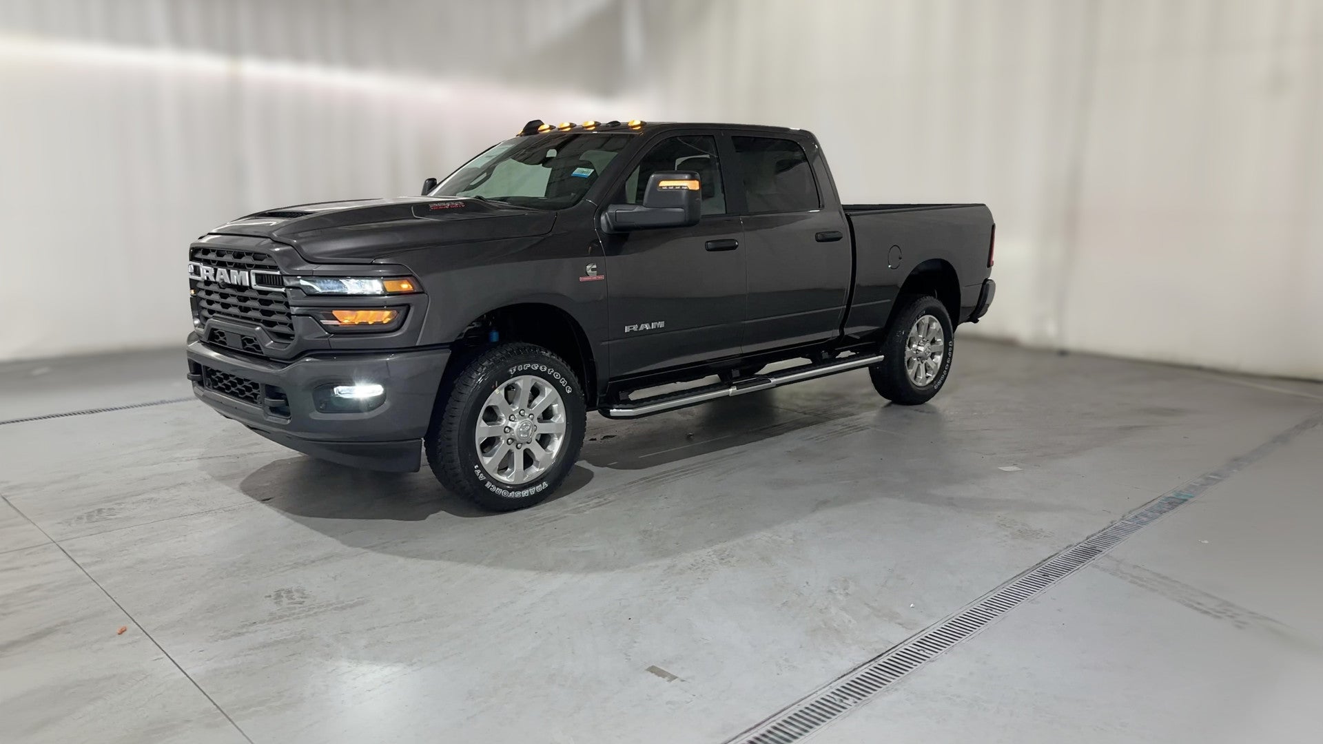 2026 Ram 2500 Crew Cab vehicle photo