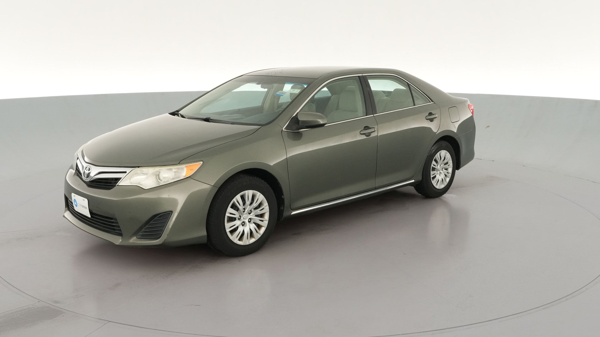 2013 Toyota Camry vehicle photo