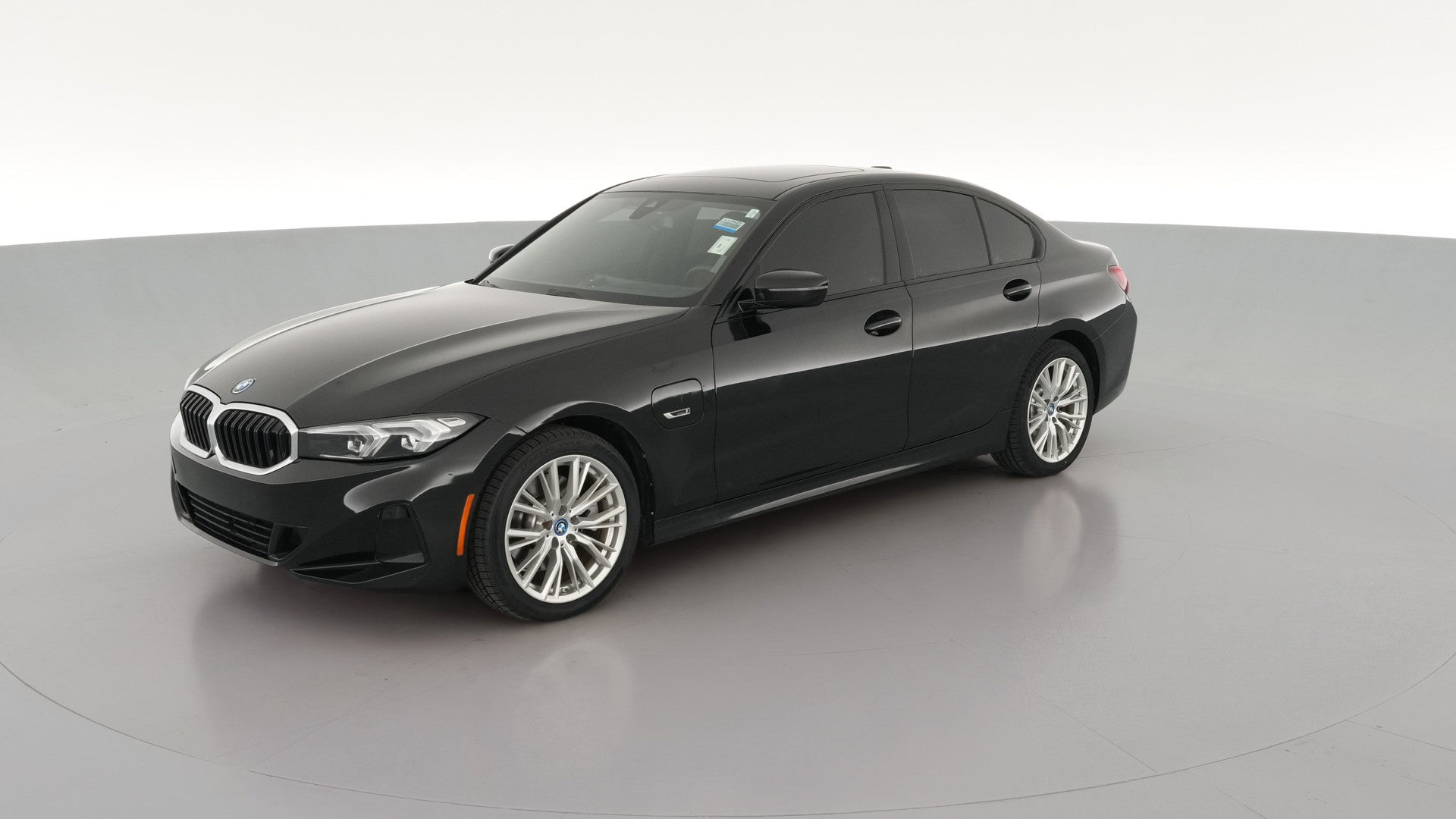 2023 BMW 3 Series vehicle photo