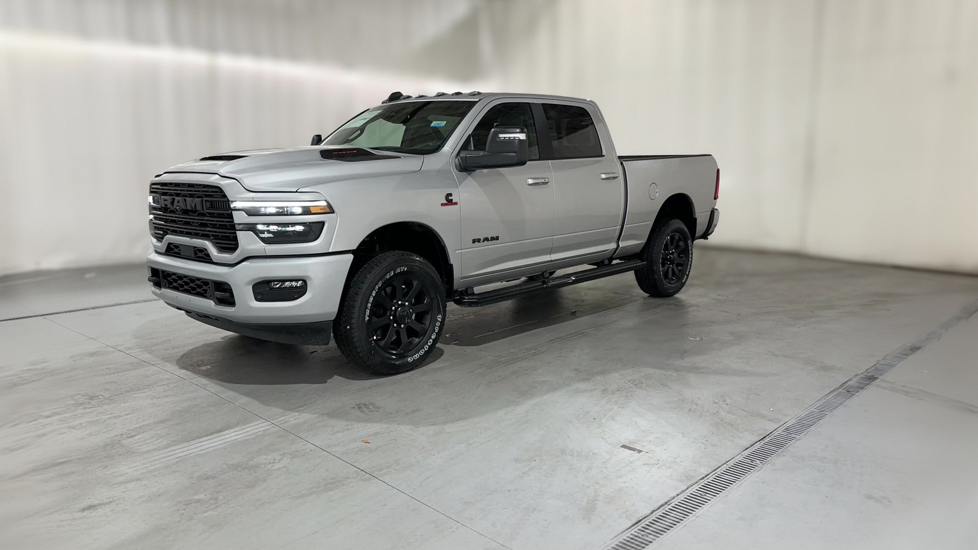 2026 Ram 2500 Crew Cab vehicle photo