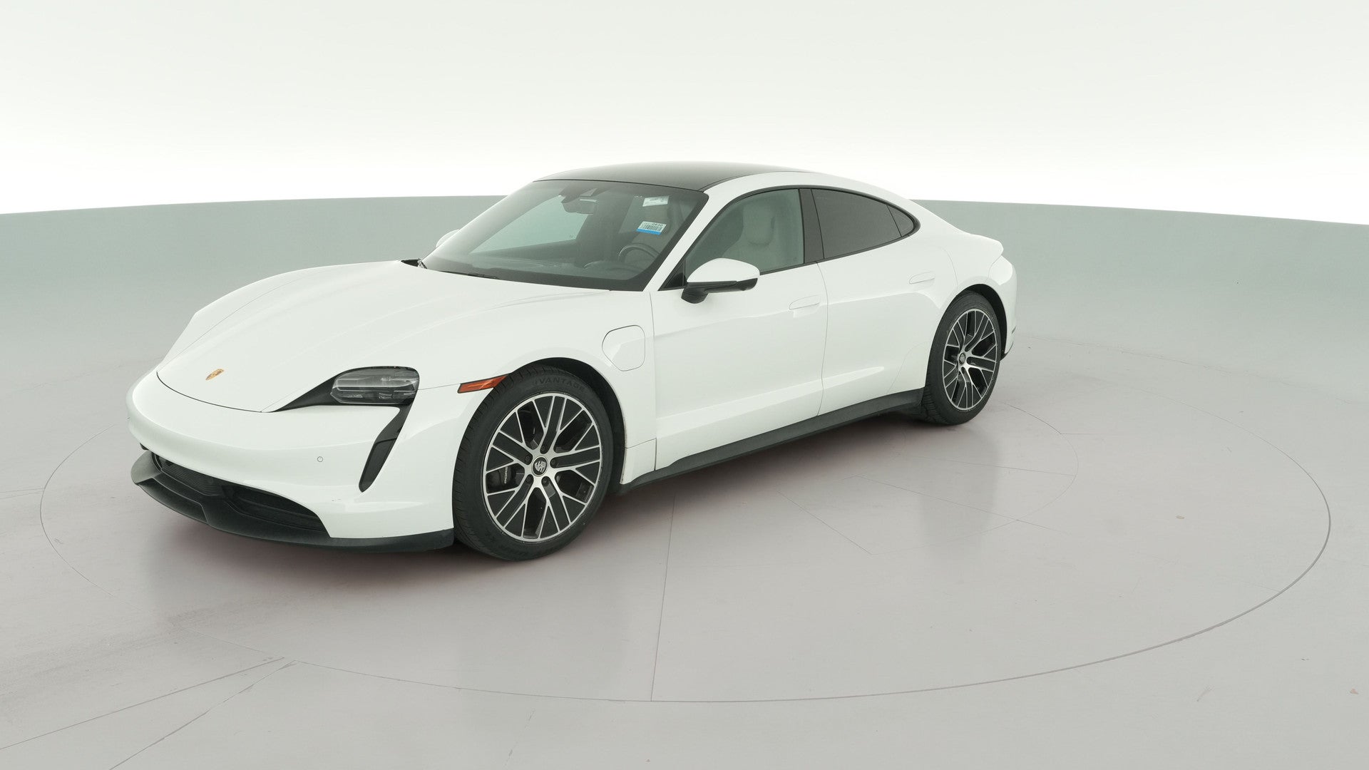 2021 Porsche Taycan vehicle photo