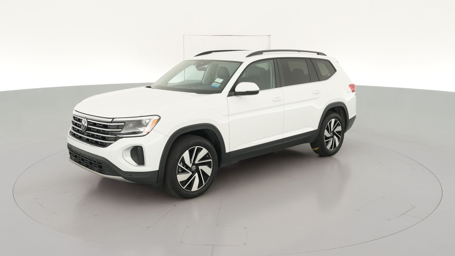 2025 Volkswagen Atlas vehicle photo