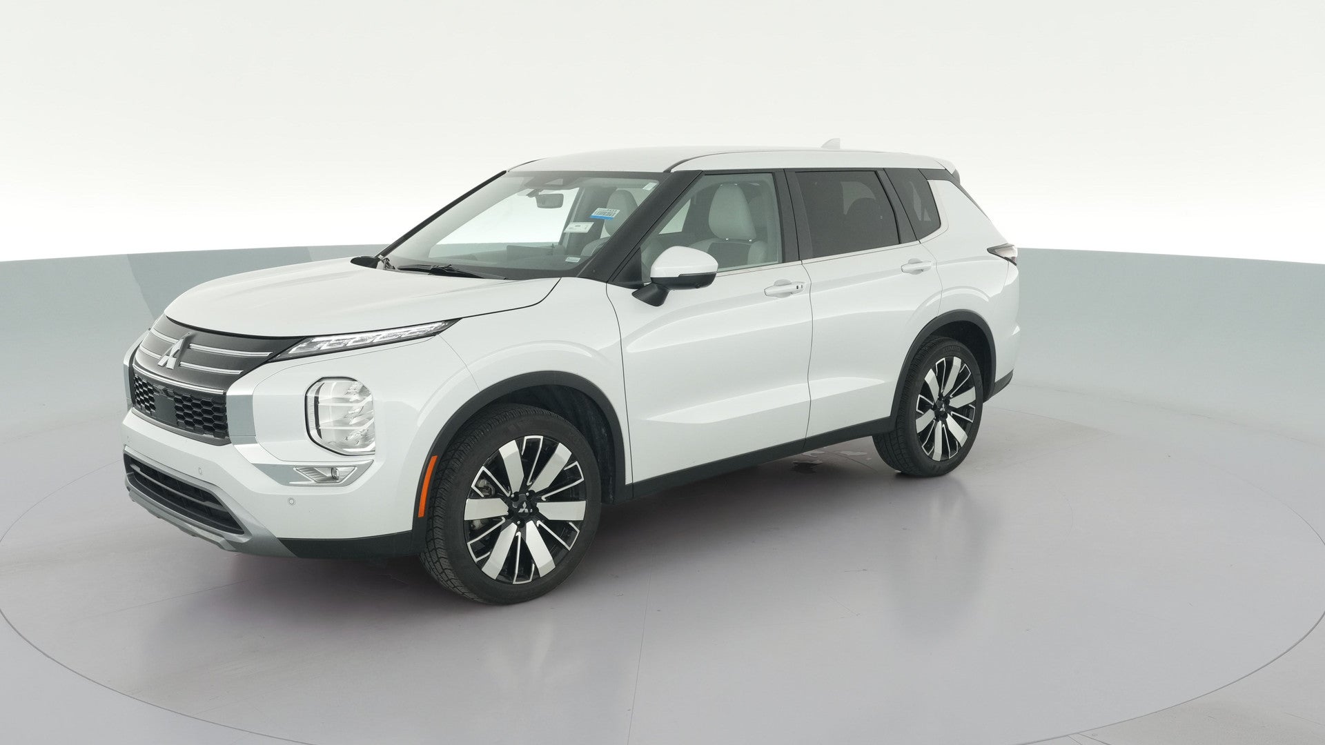 2025 Mitsubishi Outlander vehicle photo