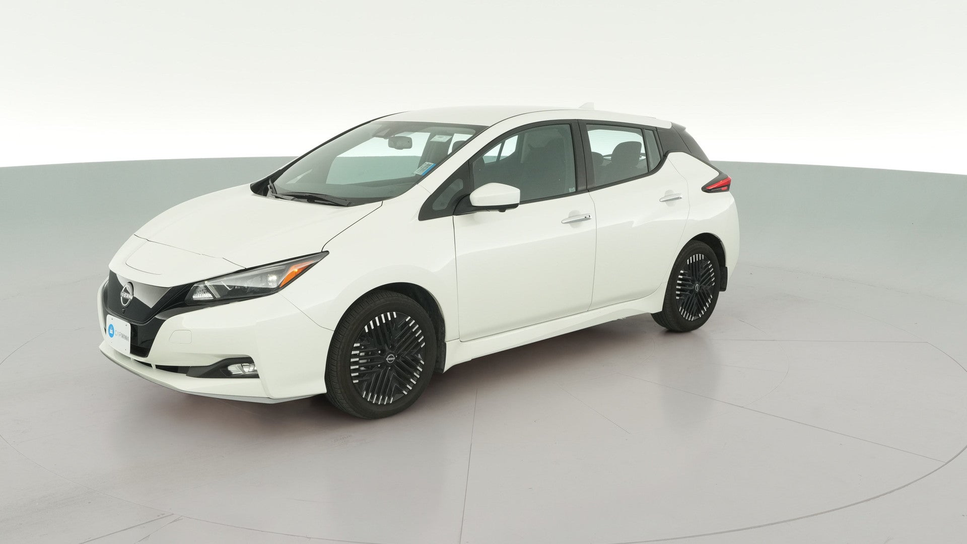 2024 Nissan LEAF vehicle photo