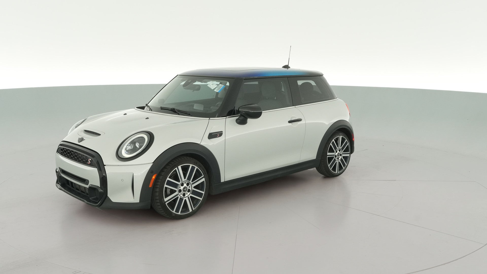 2023 MINI Hardtop 2 Door vehicle photo