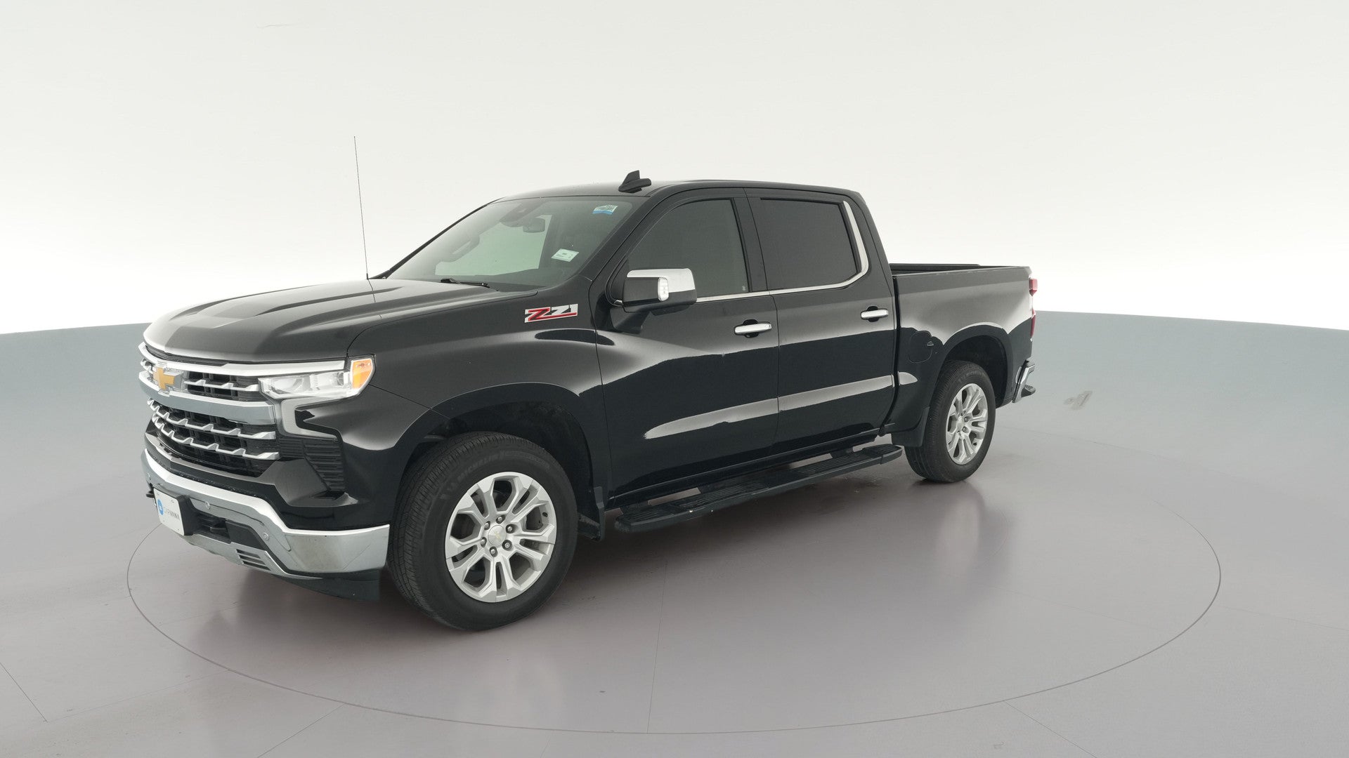 2022 Chevrolet Silverado 1500 Crew Cab vehicle photo