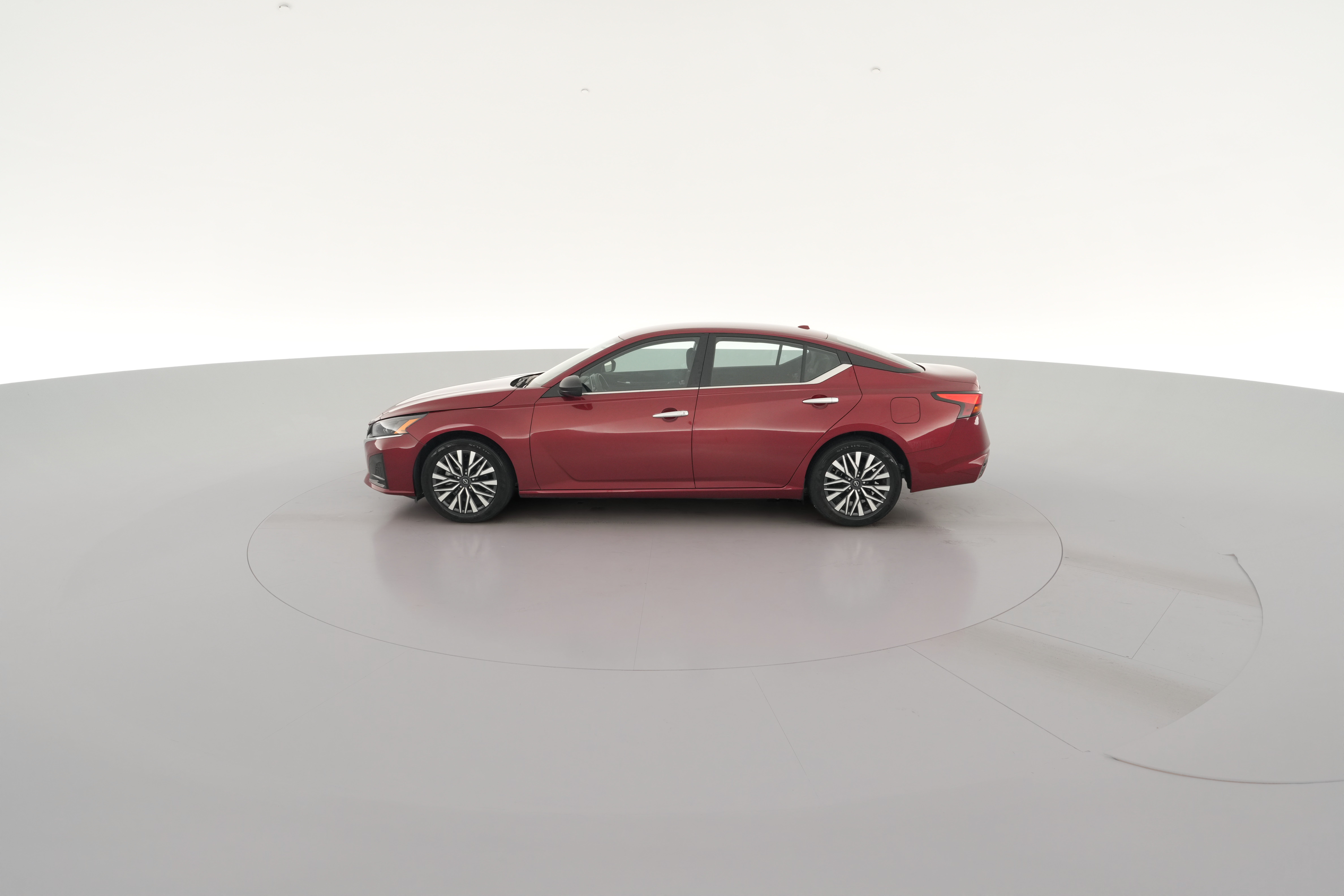 2025 Nissan Altima SV - Photo 28