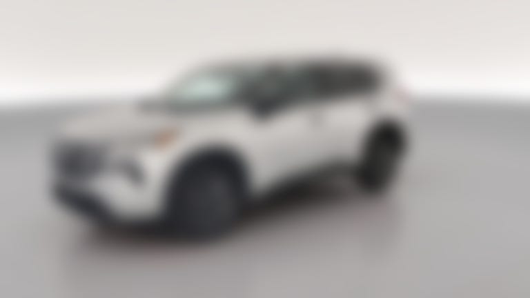 2024 Nissan Rogue vehicle photo