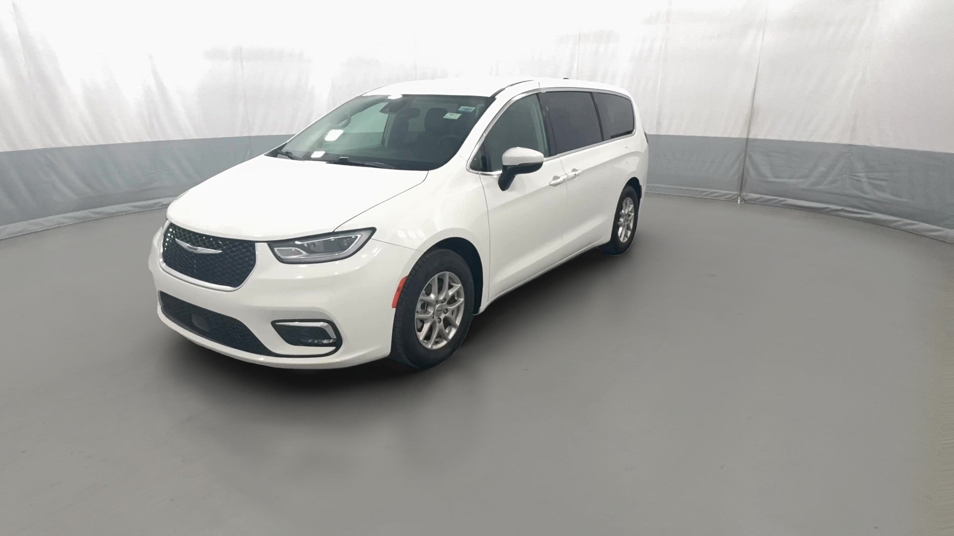 2023 Chrysler Pacifica vehicle photo