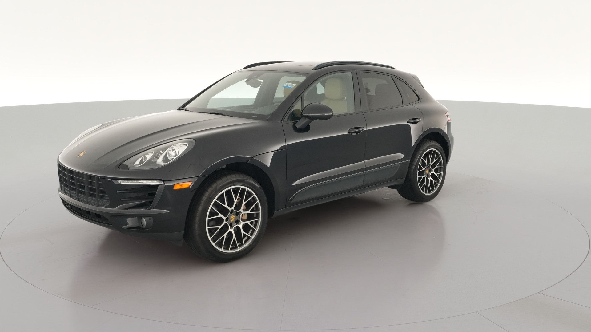 2018 Porsche Macan vehicle photo