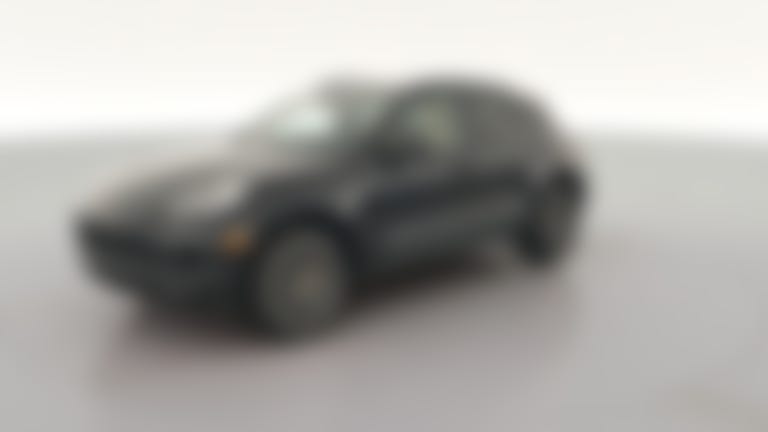 2018 Porsche Macan vehicle photo