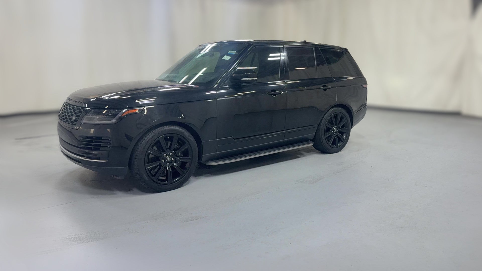 2020 Land Rover Range Rover vehicle photo