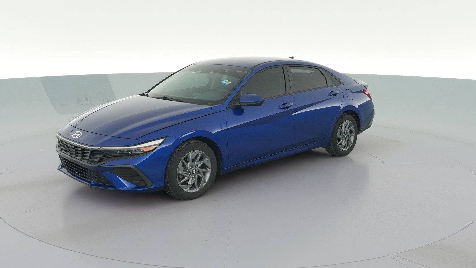 2024 Hyundai Elantra vehicle photo