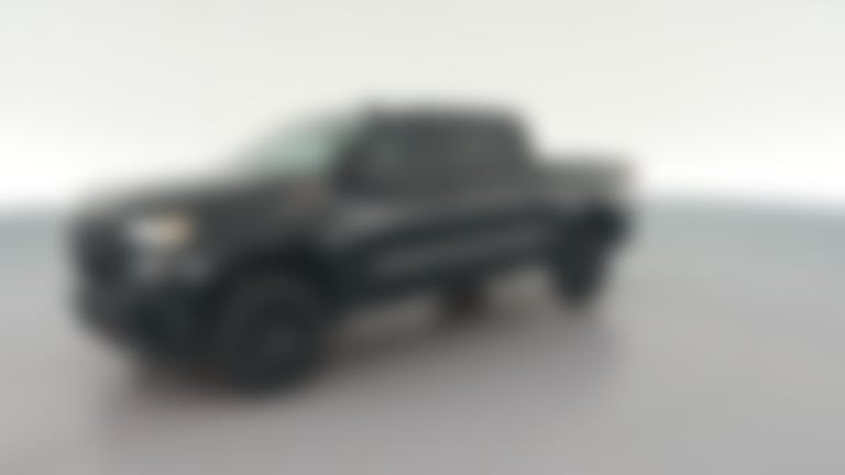 2022 Chevrolet Silverado 1500 Limited Crew Cab vehicle photo