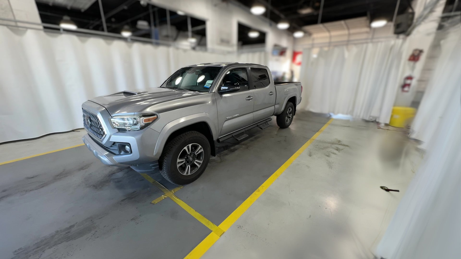 2019 Toyota Tacoma Double Cab vehicle photo