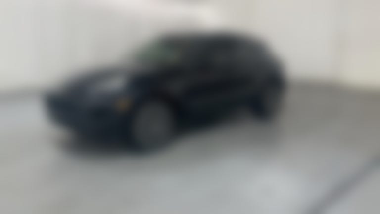 2016 Porsche Macan vehicle photo