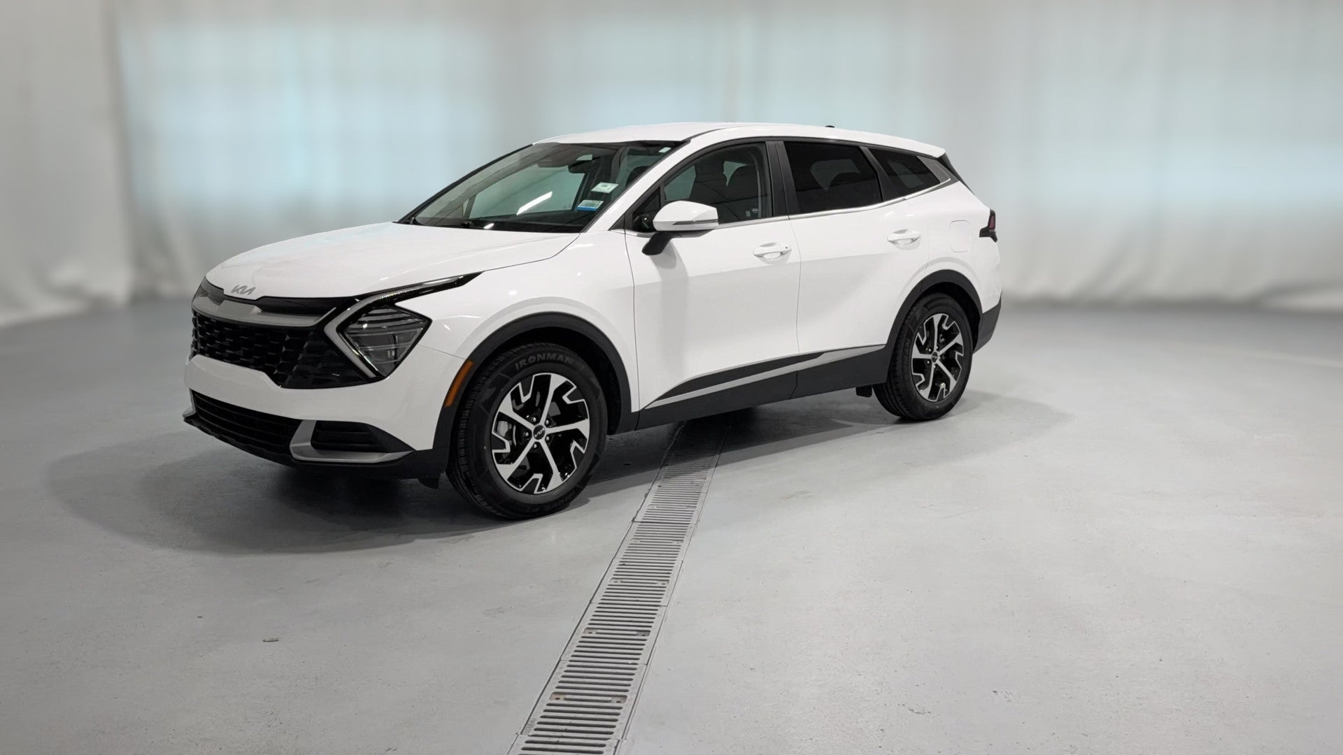 2024 Kia Sportage vehicle photo