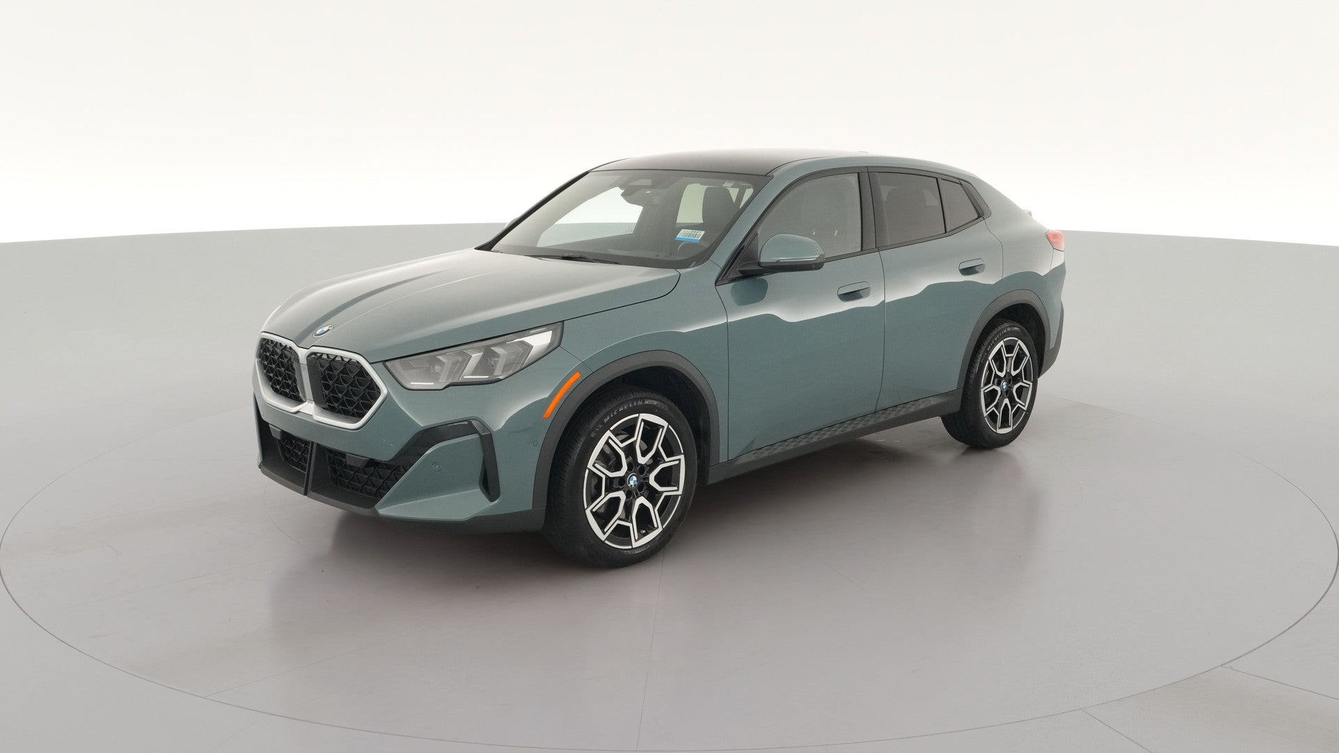 2025 BMW X2 vehicle photo