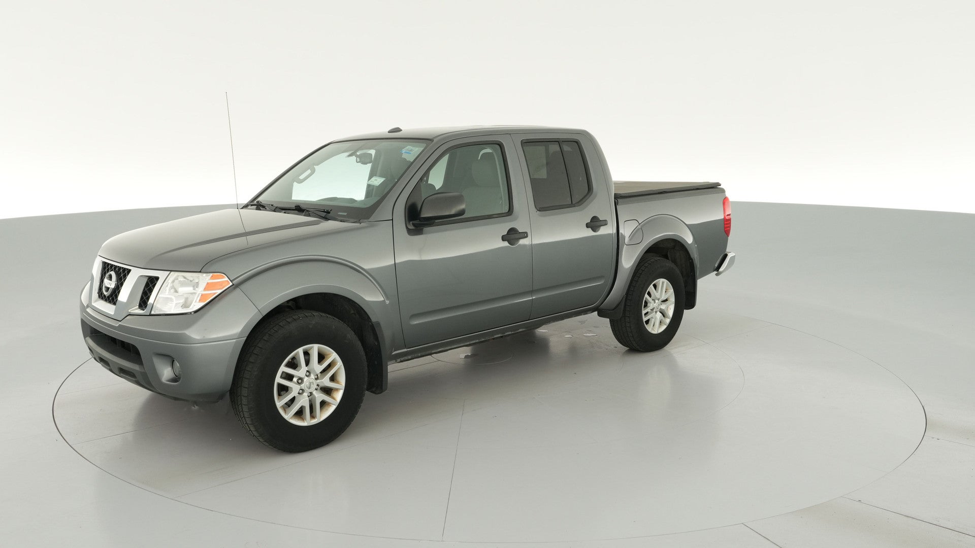 2017 Nissan Frontier Crew Cab vehicle photo