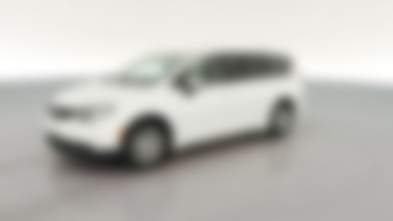2022 Chrysler Voyager vehicle photo
