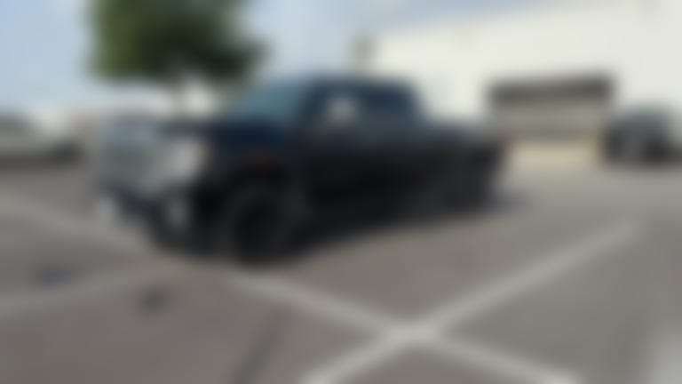 2022 GMC Sierra 2500 HD Crew Cab vehicle photo