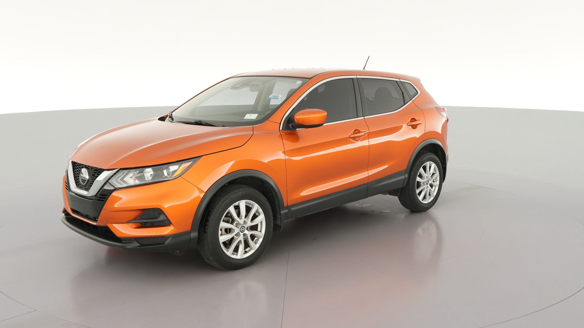 2021 Nissan Rogue Sport vehicle photo