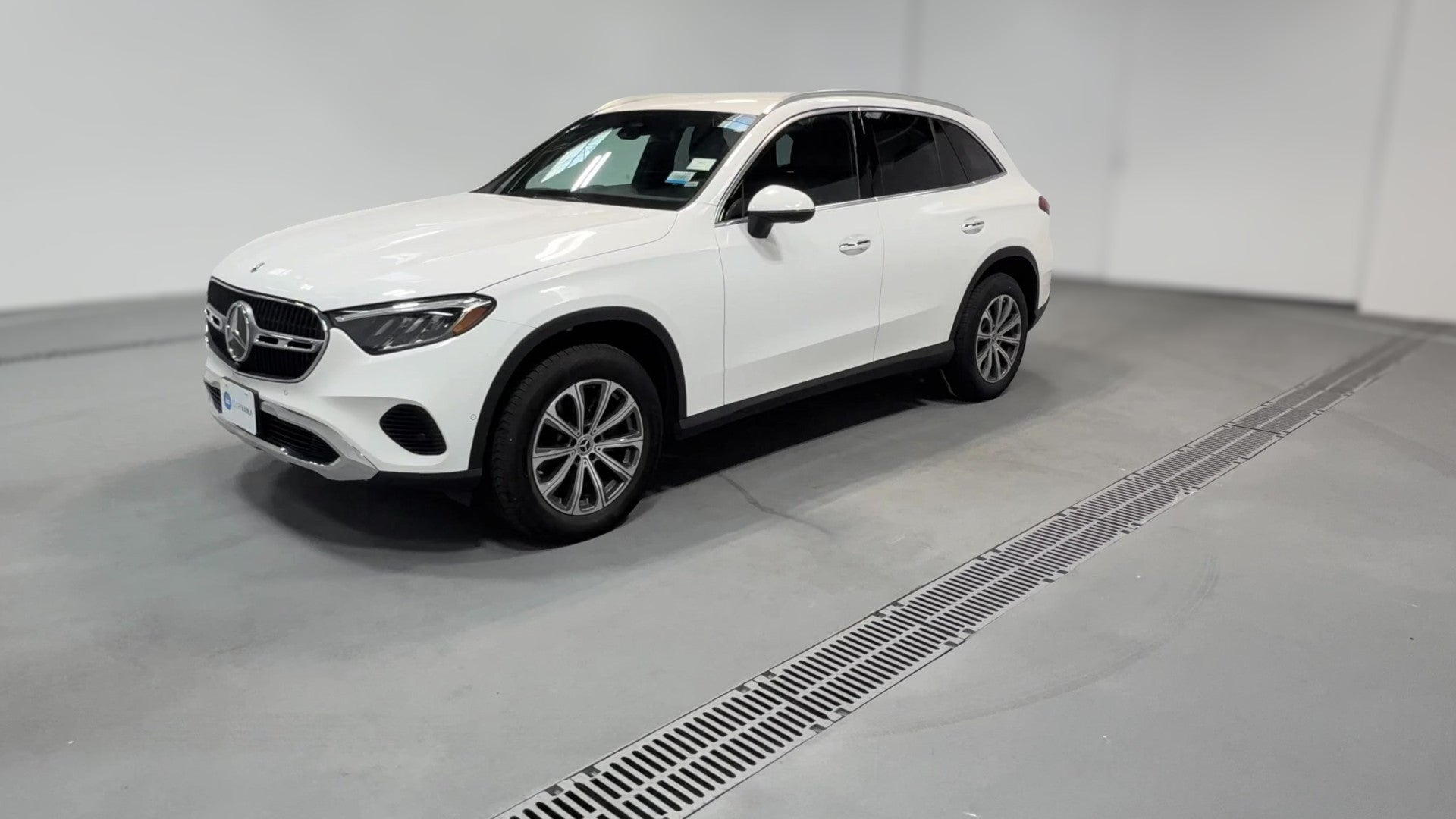 2024 Mercedes-Benz GLC vehicle photo