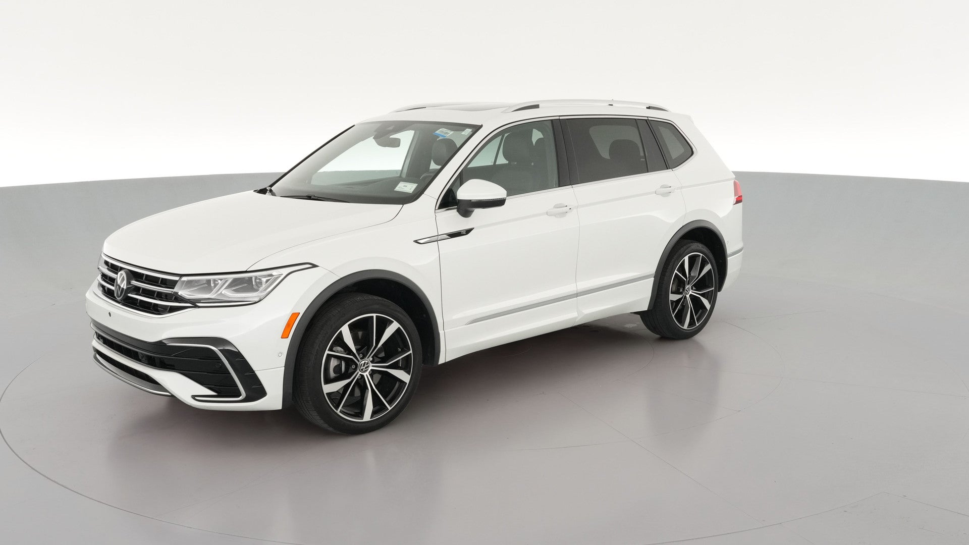 2022 Volkswagen Tiguan vehicle photo