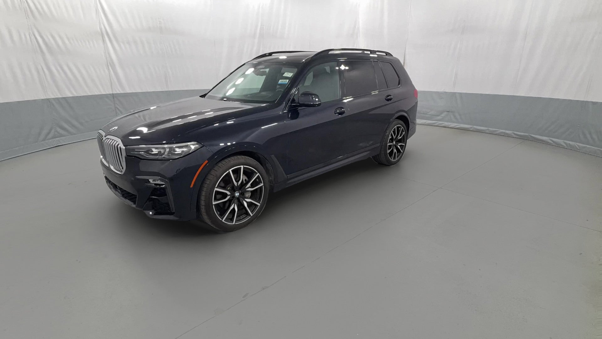 2019 BMW X7 vehicle photo