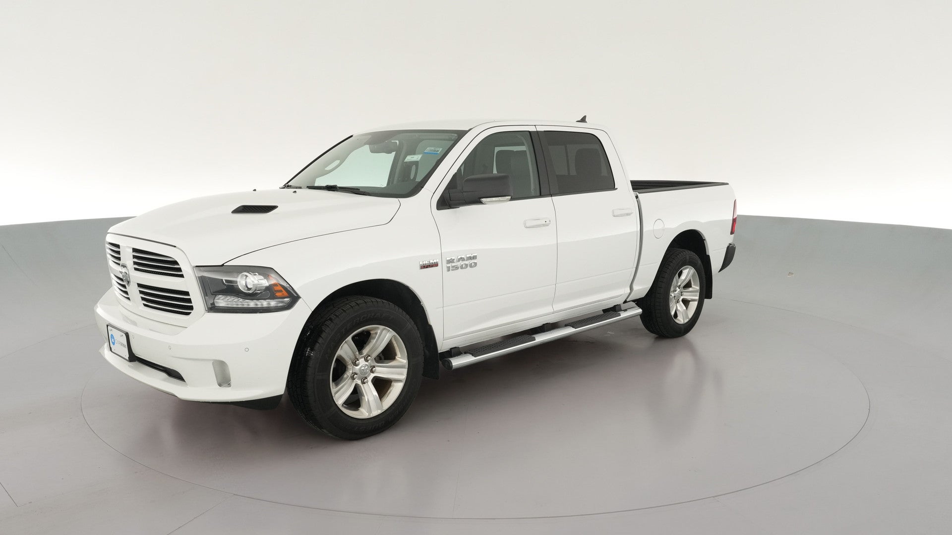 2016 Ram 1500 Crew Cab vehicle photo