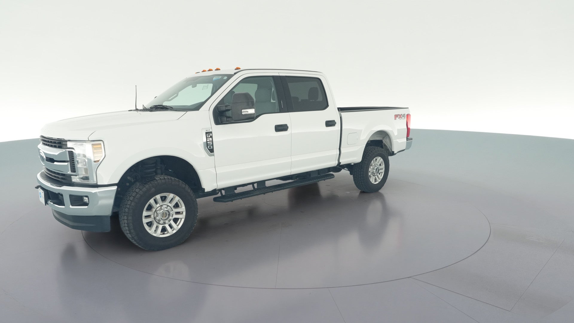 2019 Ford F250 Super Duty Crew Cab vehicle photo