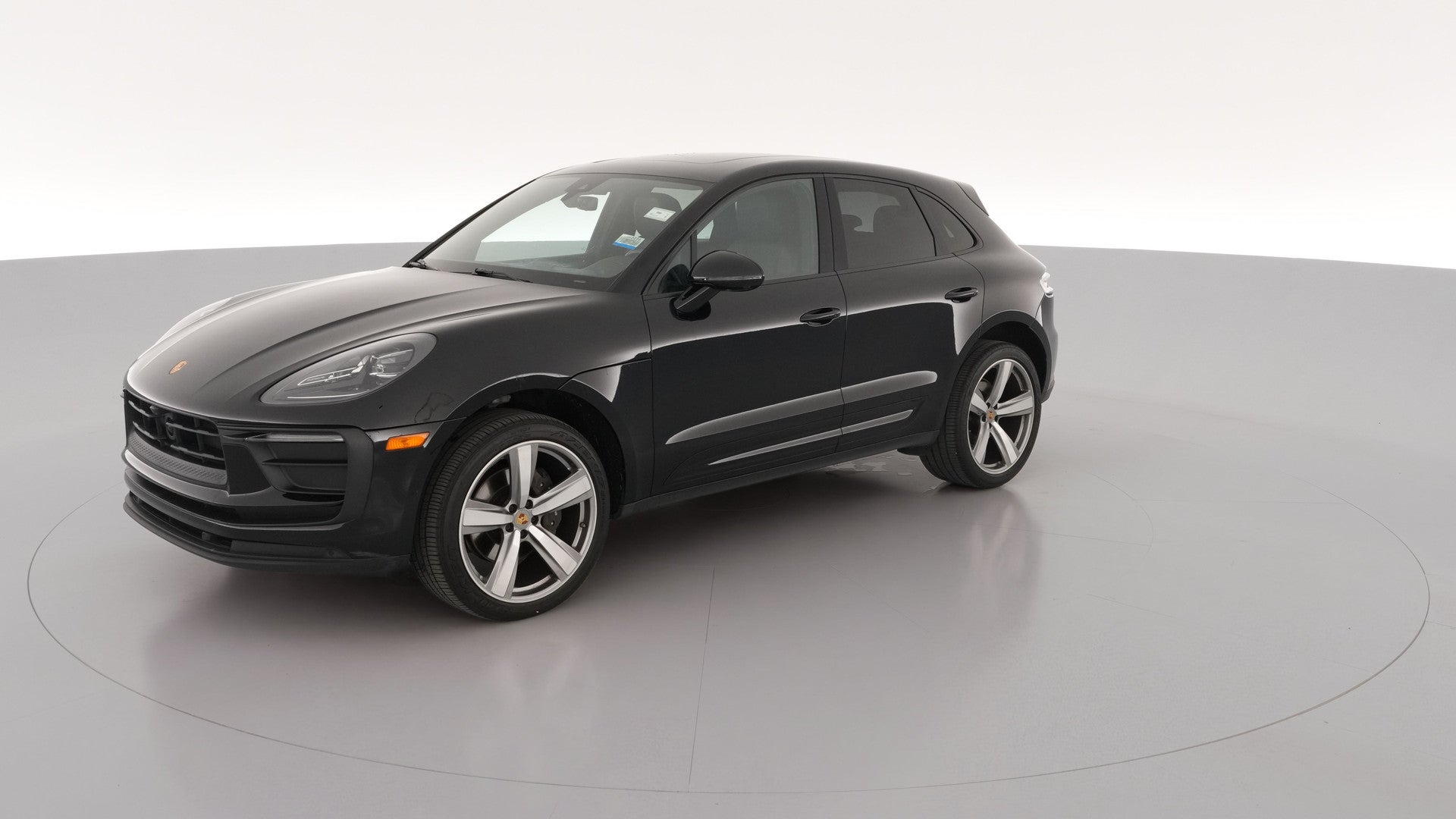 2022 Porsche Macan vehicle photo