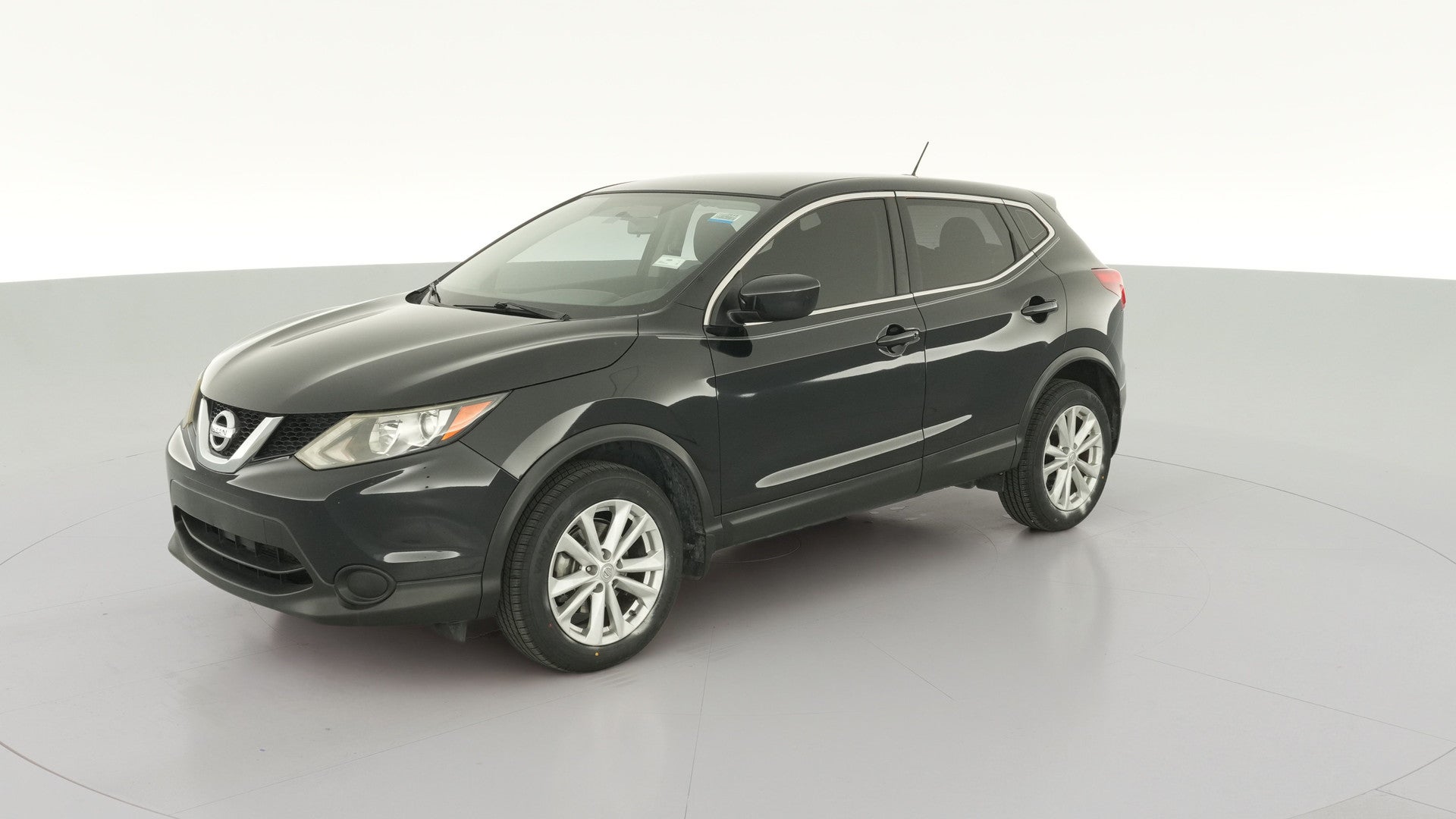 2017 Nissan Rogue Sport vehicle photo