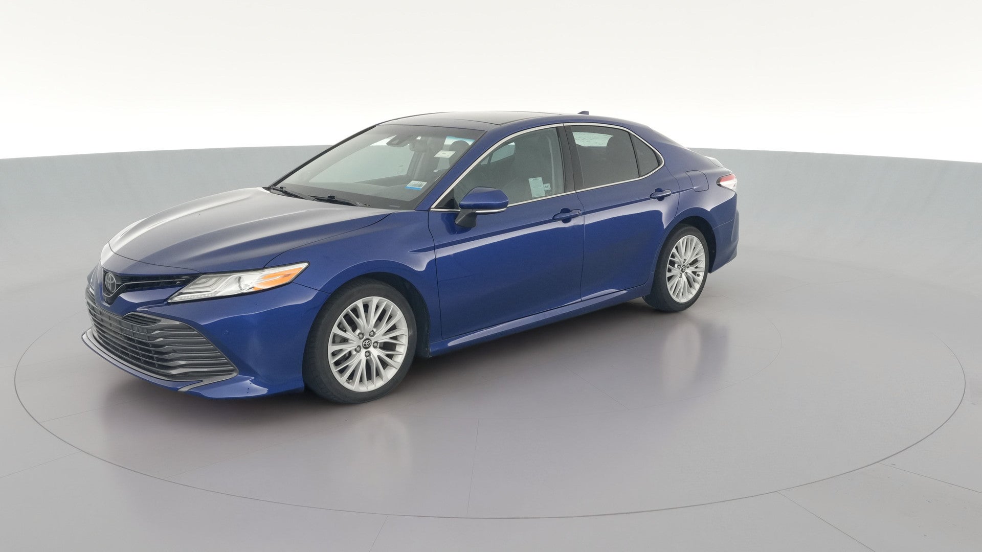 2018 Toyota Camry vehicle photo
