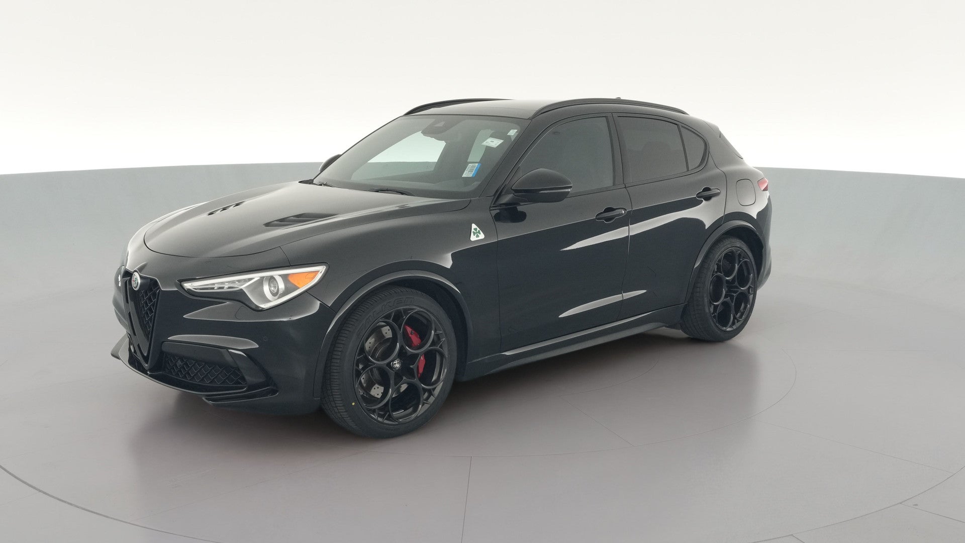 2022 Alfa Romeo Stelvio vehicle photo
